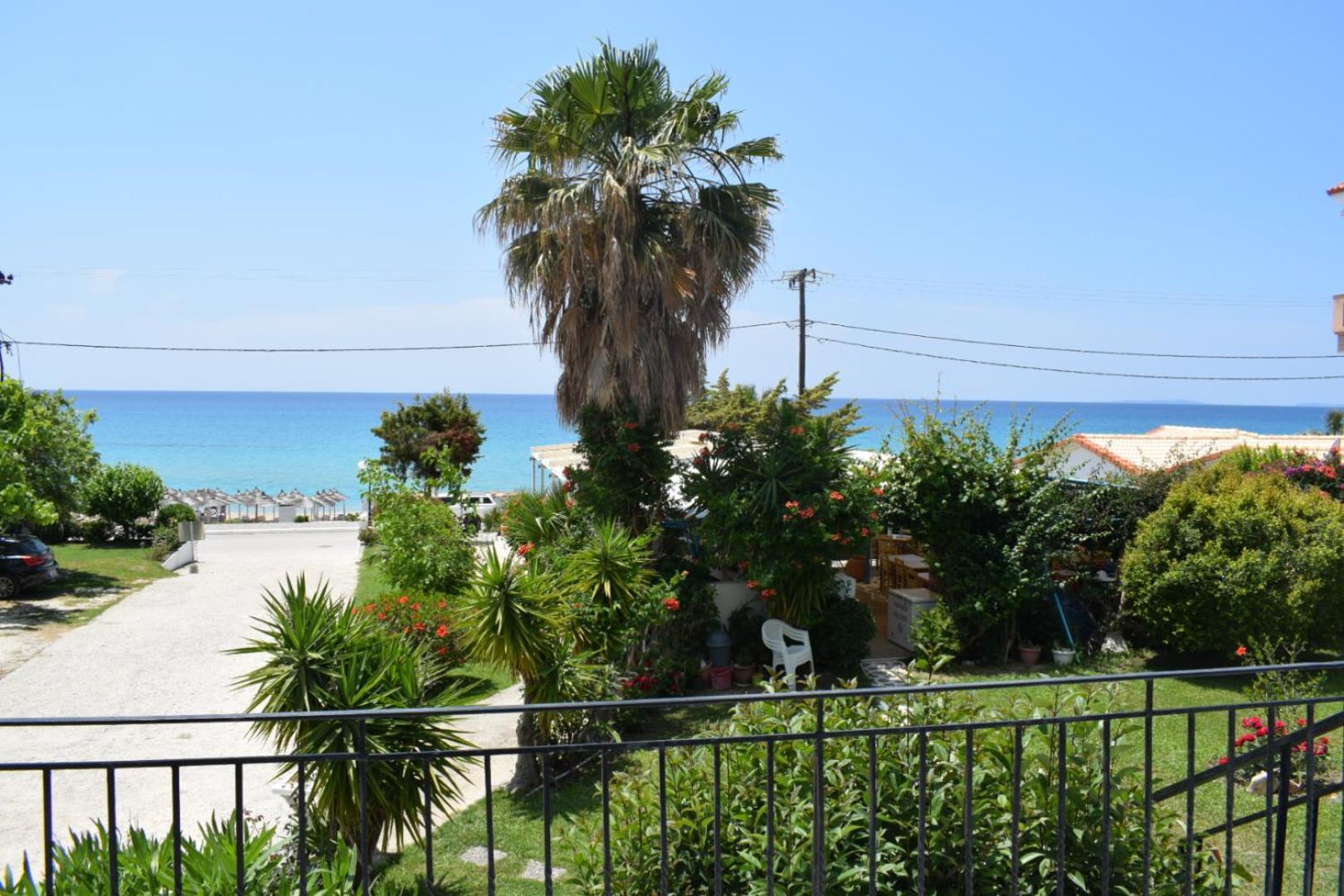 Mirto Beach Hotel & Restaurant 帕拉利亚维拉乔 外观 照片