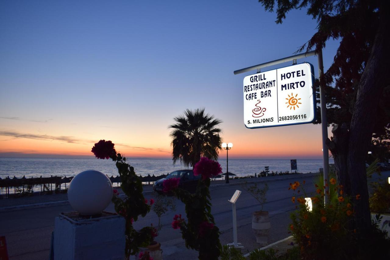 Mirto Beach Hotel & Restaurant 帕拉利亚维拉乔 外观 照片